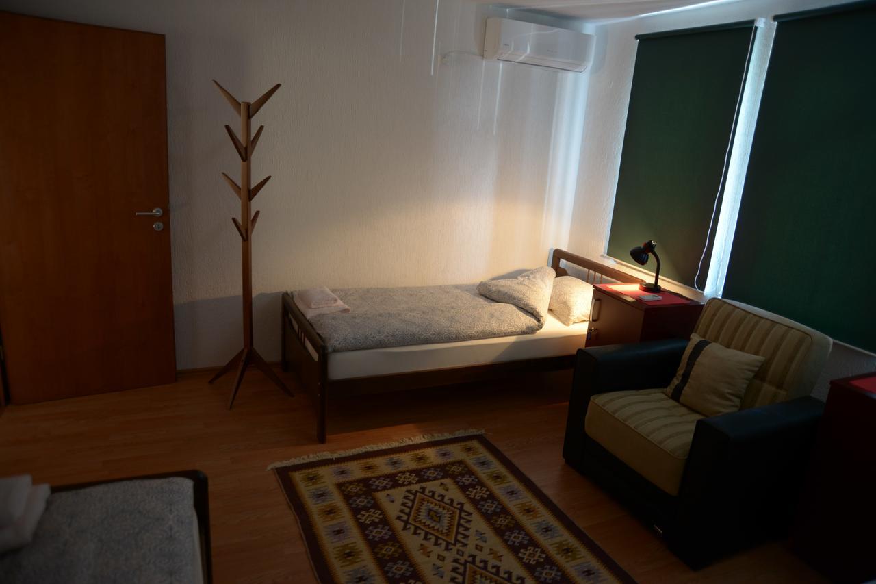 Hostel Tuba Priştine Dış mekan fotoğraf