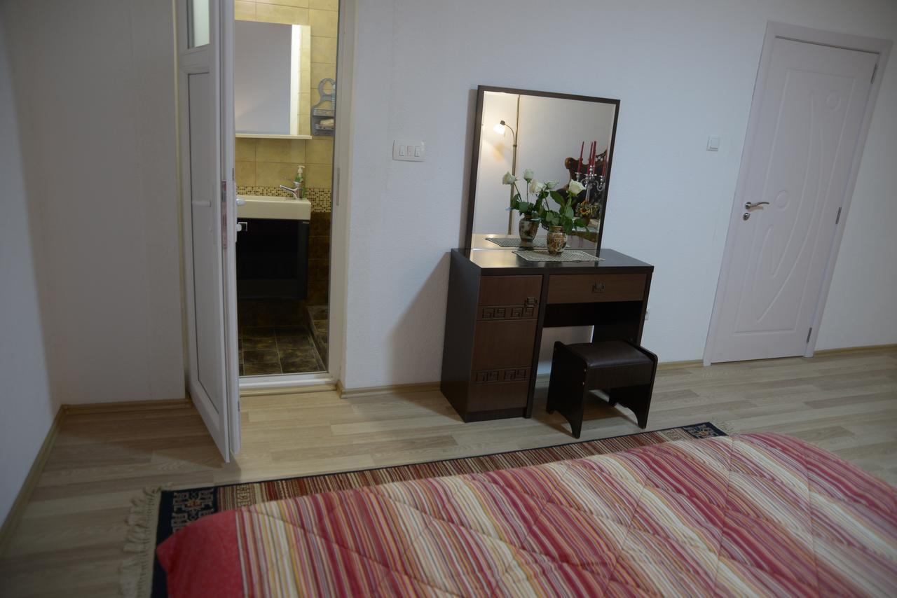 Hostel Tuba Priştine Dış mekan fotoğraf