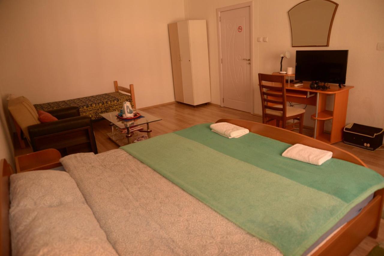 Hostel Tuba Priştine Dış mekan fotoğraf